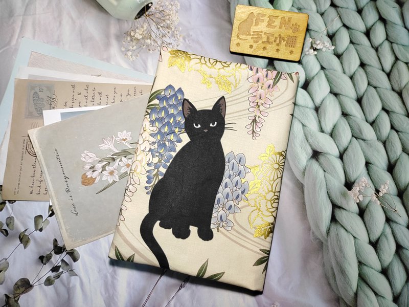 Cat Series-Japanese thin cotton cloth off-white background gilding wisteria flower black cat 2 cloth book cover-cloth book cover A5/25K - Book Covers - Cotton & Hemp 