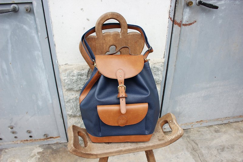 B123 [Vintage Leather] {made} Italian navy blue x brown back / dorsal design dual beam port Backpack (birthday recommended a good thing) - กระเป๋าแมสเซนเจอร์ - หนังแท้ สีน้ำเงิน