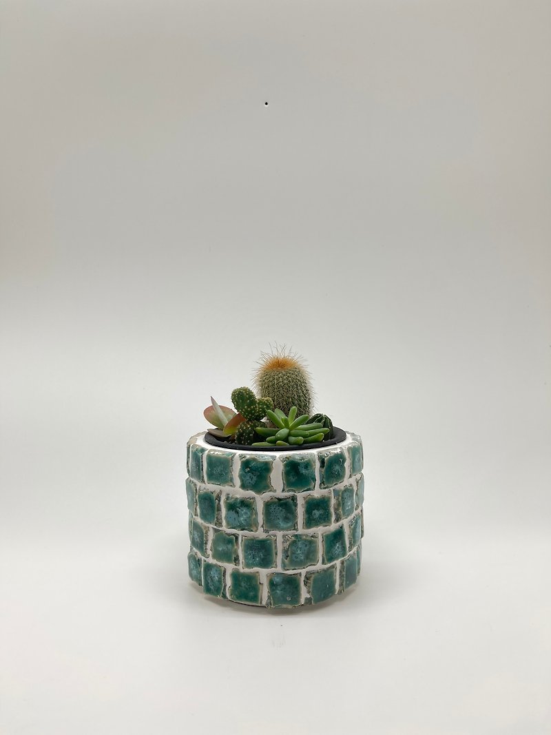さびた磁器モザイク花器 - 花瓶・植木鉢 - コンクリート グリーン
