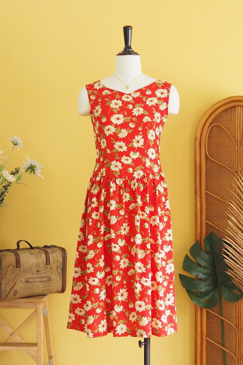 Vintage dress | Size M | Red flower pattern dress - One Piece Dresses - Polyester Red