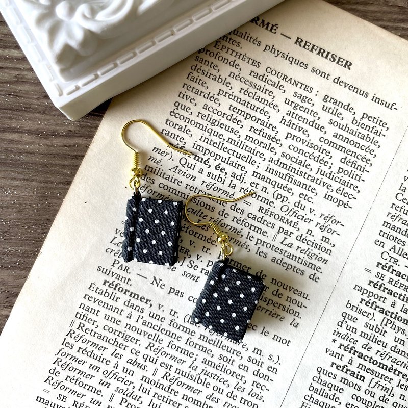 Mini Book Earrings  black & white dots  short version Handmade books - Earrings & Clip-ons - Paper Black