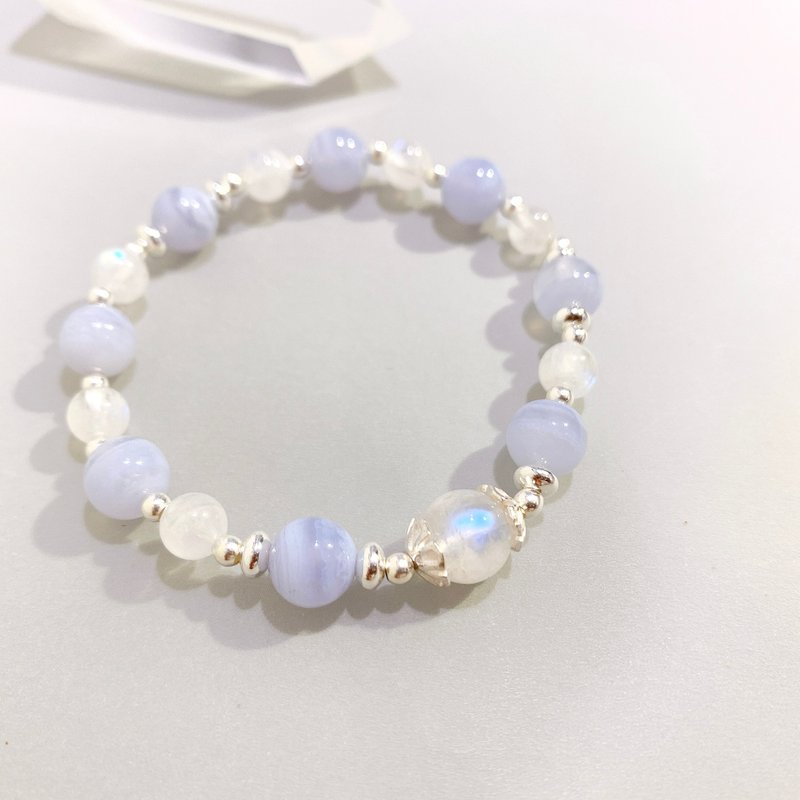 Ops Blue Lace Agate bracelet-藍紋瑪瑙/療癒/紓壓/藍紫/月光石 - 手鍊/手環 - 寶石 藍色