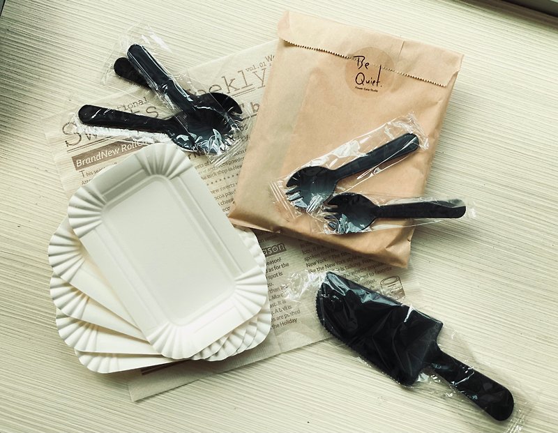 [Additional purchase area] Dinner plate set - ช้อนส้อม - กระดาษ 