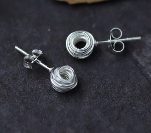 garyjewelry Real S925 Women Simple Fashion Manual Reeling Silver Lines Stud Earrings