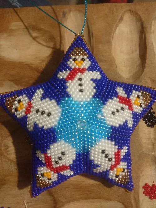 White Bird gallery of exquisite jewelry from Halyna Nalyvaiko Christmas star with snowman and snowflake 3D Peyote Christmas star, Christmas Ho