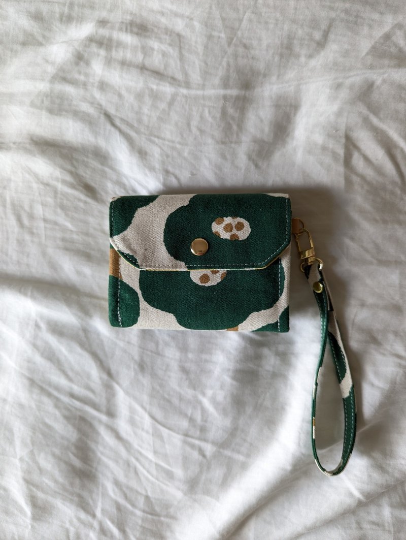 Four-layer short clip wallet-marshmallow green flower 6 card layers + lanyard - กระเป๋าสตางค์ - ผ้าฝ้าย/ผ้าลินิน 