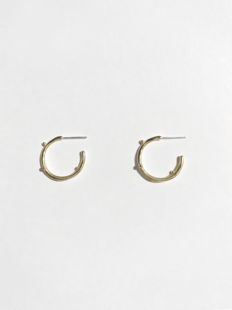 Bubble Hoop Earring-M 泡泡單圈耳環(中) - 耳環/耳夾/耳骨夾 - 純銀 銀色