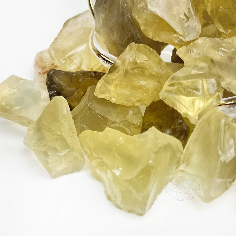 Brown citrine raw ore 100g, about 2-4cm, random size, fortune, wealth, health and happiness - Other - Crystal Yellow