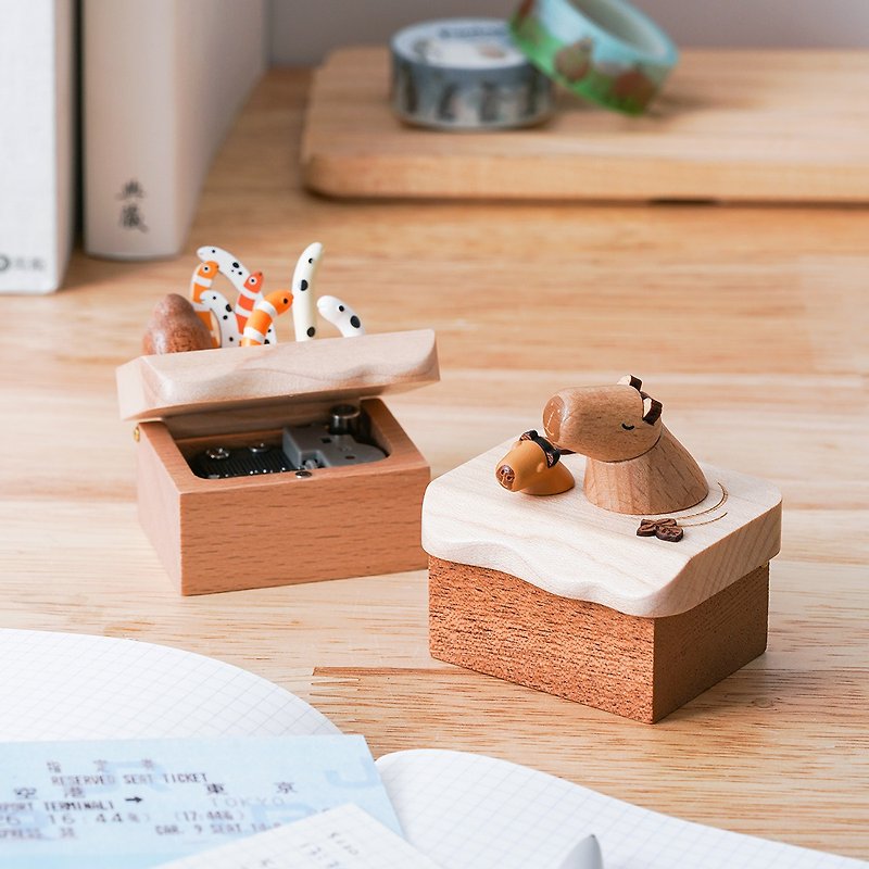 【Capybara / Spotted Garden Eel】Lovely Music Box | Wooderful life - Items for Display - Wood Multicolor