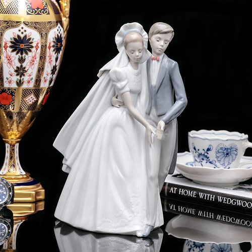 擎上閣 QSG Decoration 西班牙Lladro NAO雅緻1996結婚陶瓷娃娃瓷偶情人擺飾婚禮進行曲