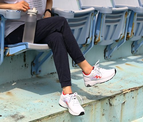 PUHU 彪琥 - 有型又好行的第一首選 MIT【超纖皮革輕量運動鞋-女款白紅】運動鞋 防潑水 高支撐