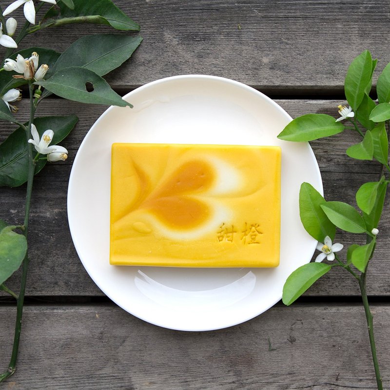 【Original Water Flavor UNESHINE】Original Extract Handmade Essential Oil Soap-Sweet Orange Handmade Soap 80g - Soap - Other Materials 