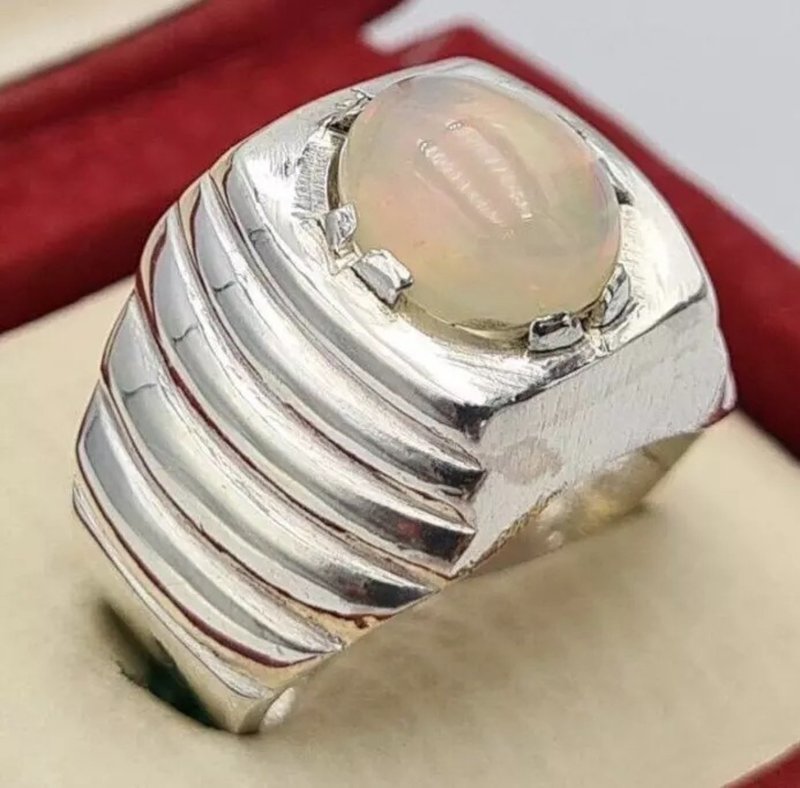 Unique Opal Ring Australian Opal Stone Handmade Silver Jewelry Gift For Him - แหวนทั่วไป - เครื่องเพชรพลอย ขาว