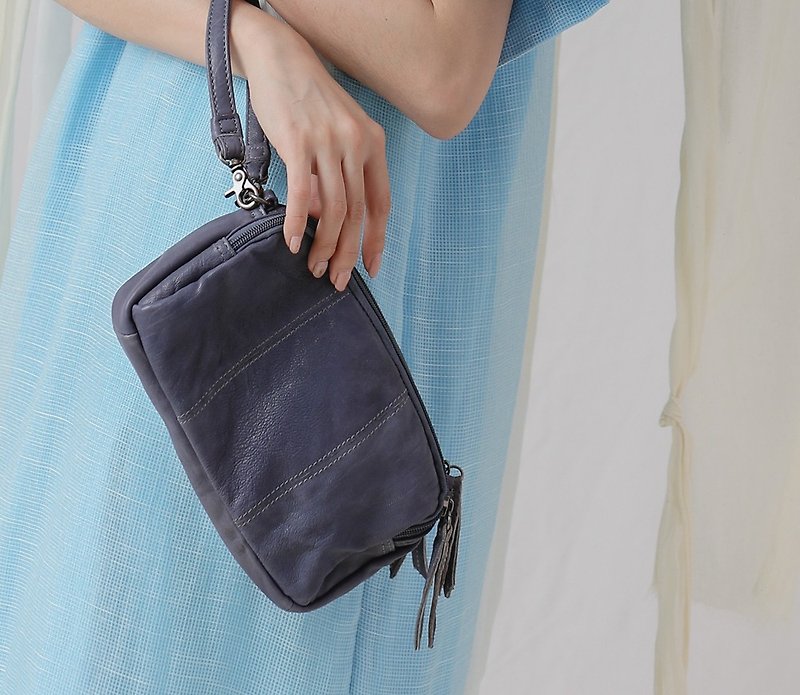 Multi-sandwich soft leather dual-use leather pouch violet - กระเป๋าแมสเซนเจอร์ - หนังแท้ สีม่วง