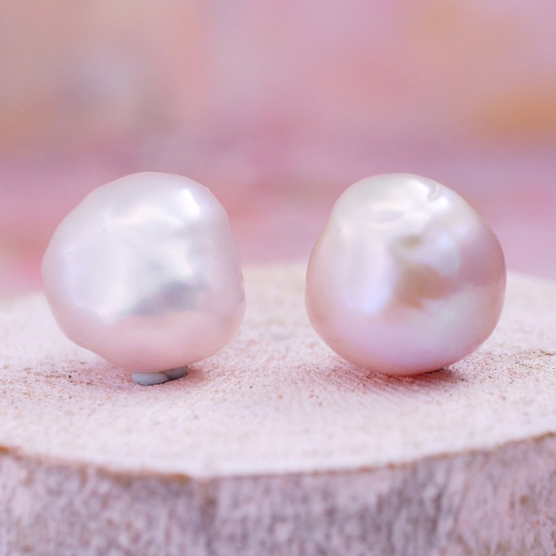 ENCHANTED – 12-13mm Baroque Pink Pearl  Rhodium Plated Silver Stud Earring - ต่างหู - ไข่มุก สึชมพู