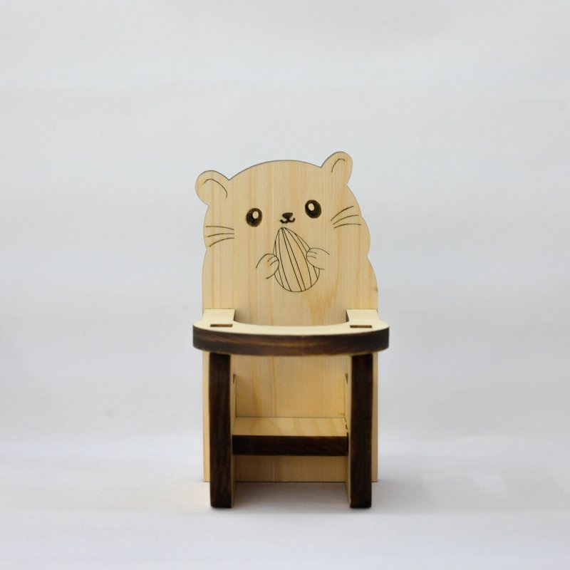 Japanese Cypress Hamster Chair - Safe, Secure, and Cute - Pet Toys - Wood Brown