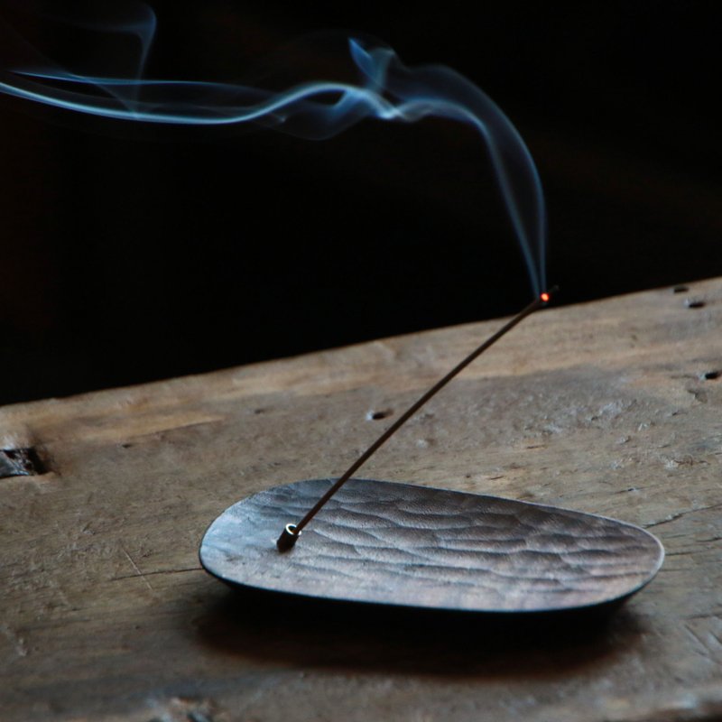 [Courtesy] Hand-carved original wood incense holder jointly branded top-quality agarwood gift box He Qing Xiang Tang x Chen Engraving Department - น้ำหอม - ไม้ ขาว