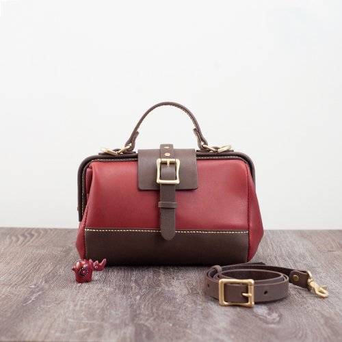 Vintage Knob Leather Side Back Carry Doctor Bag - Shop w-wear Briefcases &  Doctor Bags - Pinkoi