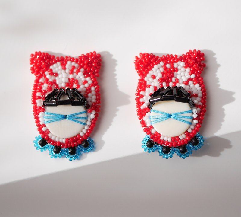 tsububu/bead embroidery/microorganisms/cat cheek cover/piercing/ Clip-On - Earrings & Clip-ons - Thread Red