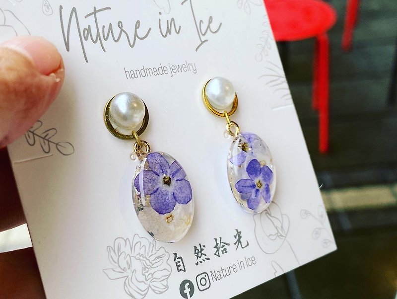 Dried flowers and real flowers | Small purple flowers and small white flowers earrings | Nature in Ice natural pick-up - Earrings & Clip-ons - Plants & Flowers 
