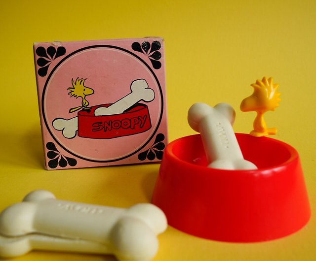 70s Snoopy Soap Dish / Snoopy Bone Soap