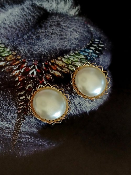 老時光製造所 vintage jewelry Judy Lee 金邊太陽珍珠夾式耳環