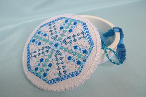 OS Handmade Round jewelry box Blue&White Handmade Embroidered Trinket box
