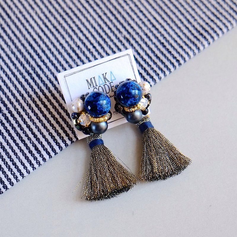 Handmade Beaded Swarovski Crystal Silver Blue Tassel Japanese Anti-allergic Ear Earrings / Clip Earrings - Earrings & Clip-ons - Other Materials Blue
