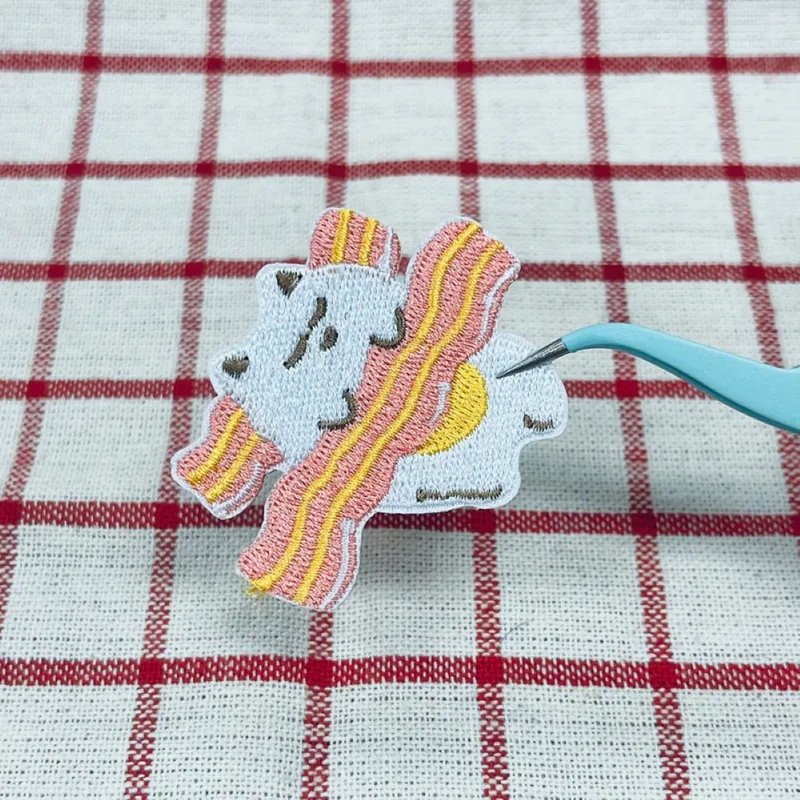 早餐貓貓  培根蛋 - 編織/刺繡/羊毛氈/縫紉 - 繡線 白色
