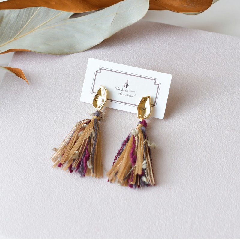 Various threads tassel earrings/Autumn - Earrings & Clip-ons - Other Materials Brown