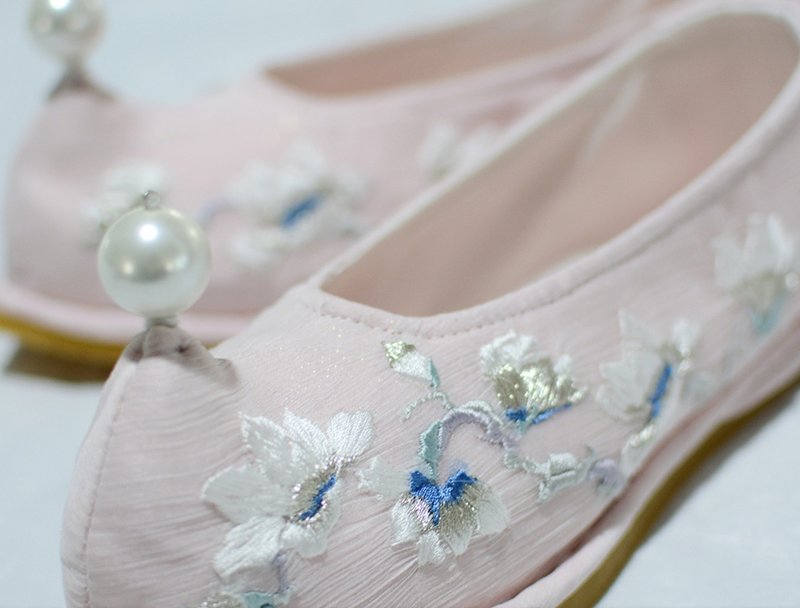 Yutangchun handmade custom bow shoes light pink without pearl balls - อื่นๆ - วัสดุอื่นๆ สึชมพู