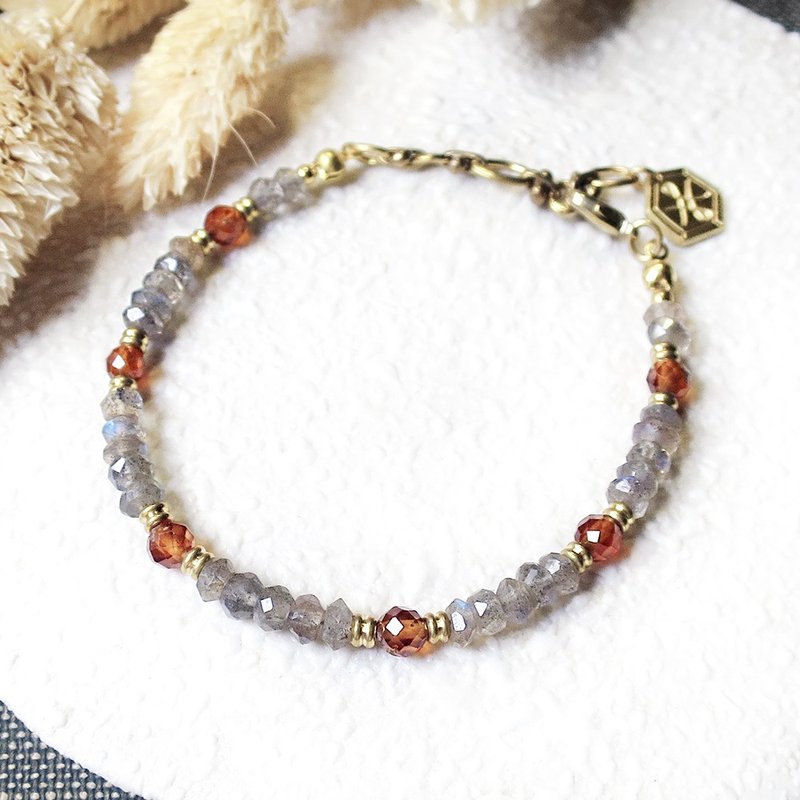 VIIART. Ji Ju. Natural Stone Labradorite Spectrum Stone Bronze Bracelet - สร้อยข้อมือ - ทองแดงทองเหลือง สีส้ม