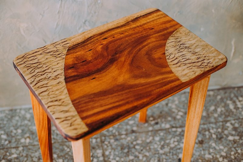 構樹皮紋面原木茶几  原木桌  綠色家居 自然系 - 餐桌/書桌 - 木頭 咖啡色
