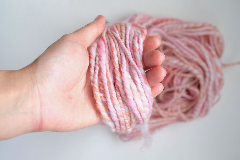 手紡ぎ糸_DUO_メリノウール_グレーピンク - 編み物/刺繍/羊毛フェルト/裁縫 - ウール 