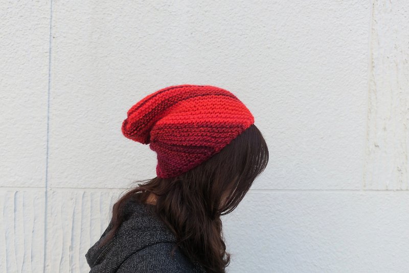 Mother's Handmade Hat-Dwarf Fairy Hat-Bright Red Gradient/New Year/Gift - หมวก - ขนแกะ สีแดง