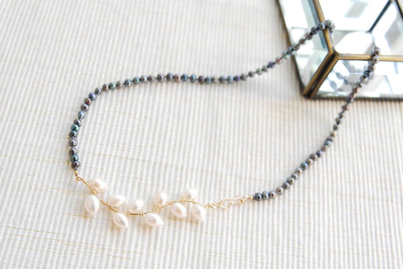 Evergreen tree branch necklace 14 kgf - Necklaces - Pearl Blue