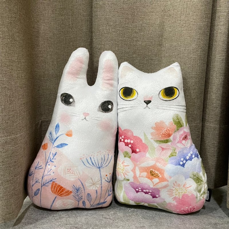 White flower kitty and white bunny | 20*35cm Pillow - หมอน - เส้นใยสังเคราะห์ หลากหลายสี