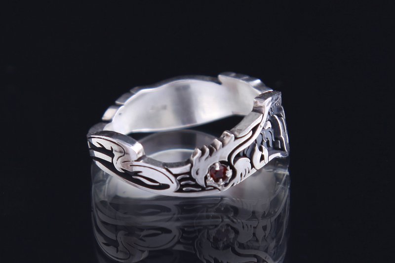 Silver rinf phoenix with garnet - 戒指 - 純銀 銀色