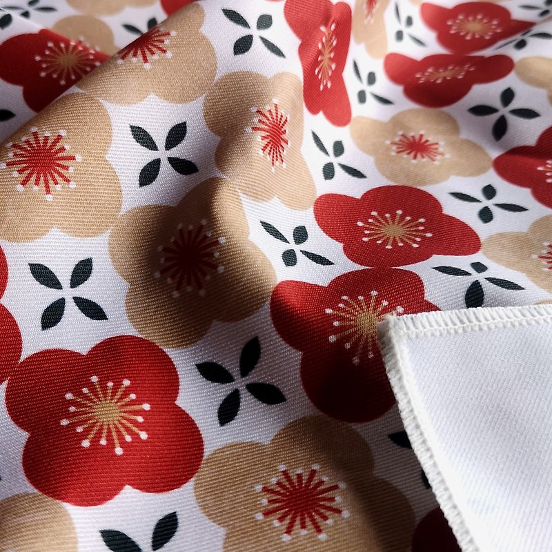 台灣味的復古阿嬤 #茶樹花 印花包巾~環保裝禮物/裝飾/領巾都很美 - 掛牆畫/海報 - 聚酯纖維 紅色