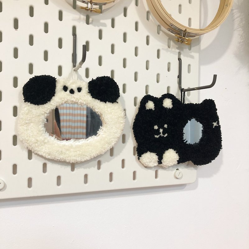 [Handmade experience] Plush mini hanging mirror_Russian embroidery (designated pattern class) - Knitting / Felted Wool / Cloth - Other Materials 