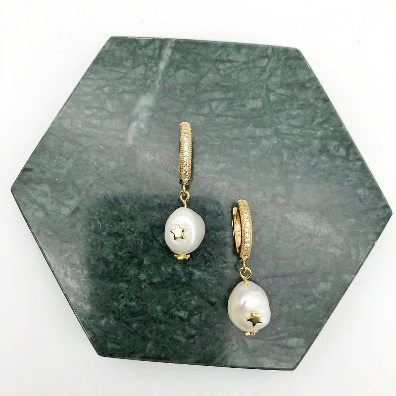 Elegant  Pearl 14k GF Earrings  【Wedding Earrings】 【Mothers Day Earrings】【gift】 - Earrings & Clip-ons - Pearl Gold