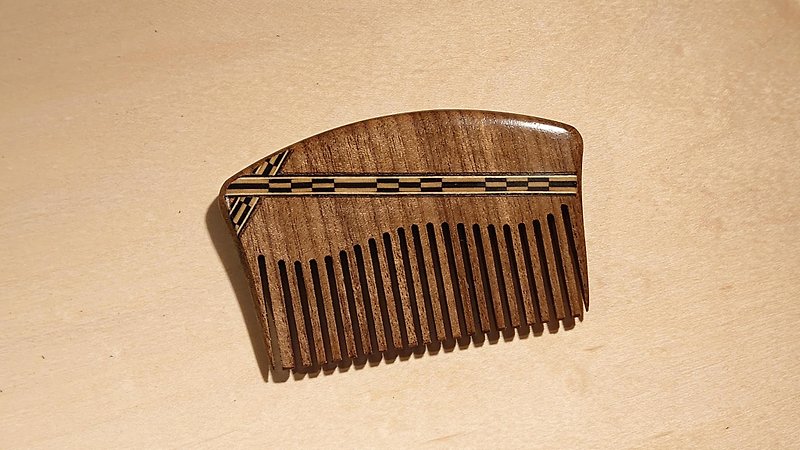 Free Lettering Black Walnut Comb Ebony, Maple Marquetry Styles - อุปกรณ์แต่งหน้า/กระจก/หวี - ไม้ สีนำ้ตาล
