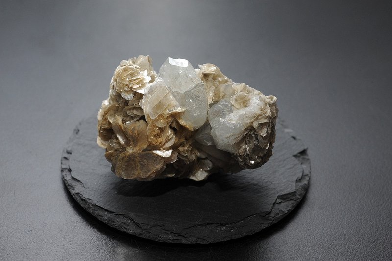 海藍寶(Aquamarine) 礦石/水晶/靈修/開運/平衡 - 擺飾/家飾品 - 水晶 