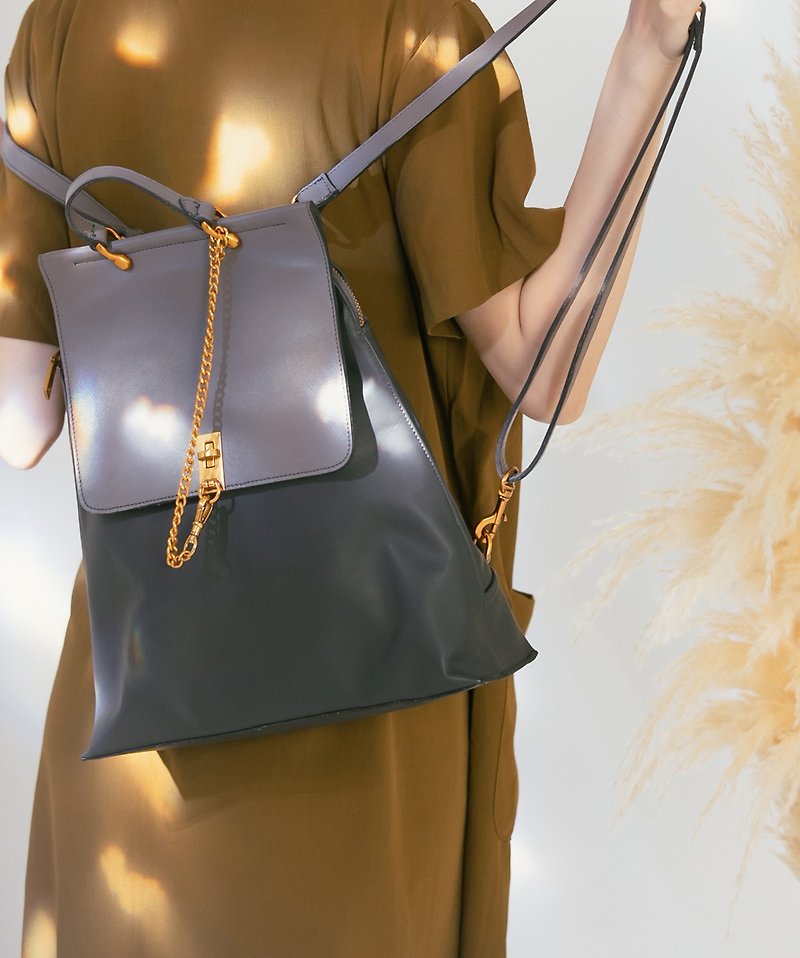 Metal Embellished Urban Leather Casual Backpack - Graphite Grey - กระเป๋าเป้สะพายหลัง - หนังแท้ สีเทา
