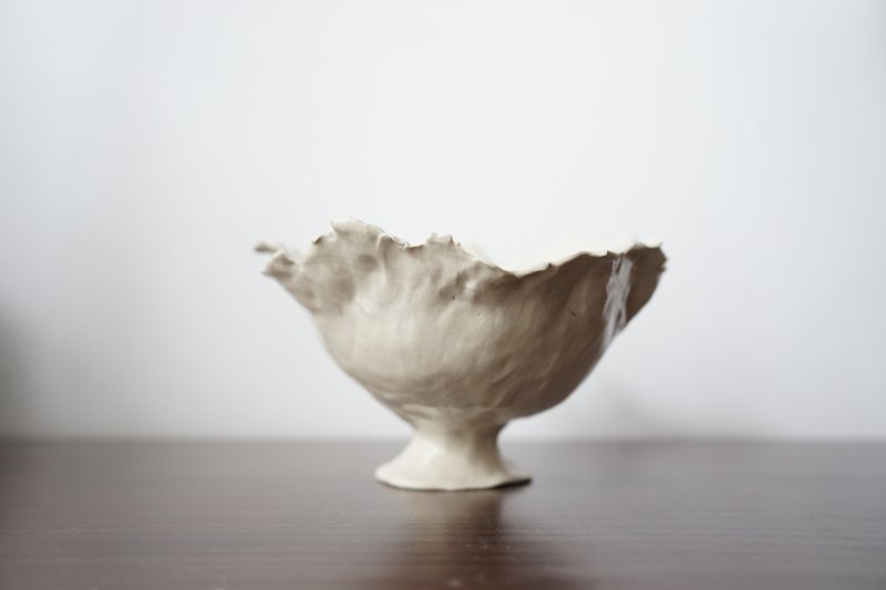 陶瓷花器 光面 米白色花盆 (直徑15cm; 高度最高11.5cm 最低8cm) - 花瓶/花器 - 陶 白色