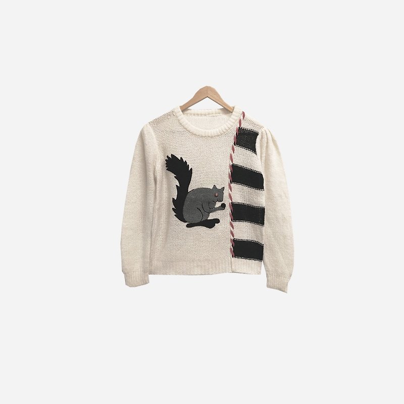 Dislocated vintage / squirrel knitted sweater no.285 vintage - Women's Sweaters - Polyester White