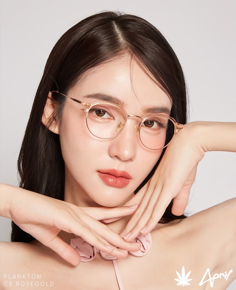 Combination Titanium x Acetate: Soft crystal pink color handcrafted frame - 眼鏡/鏡框 - 其他材質 粉紅色