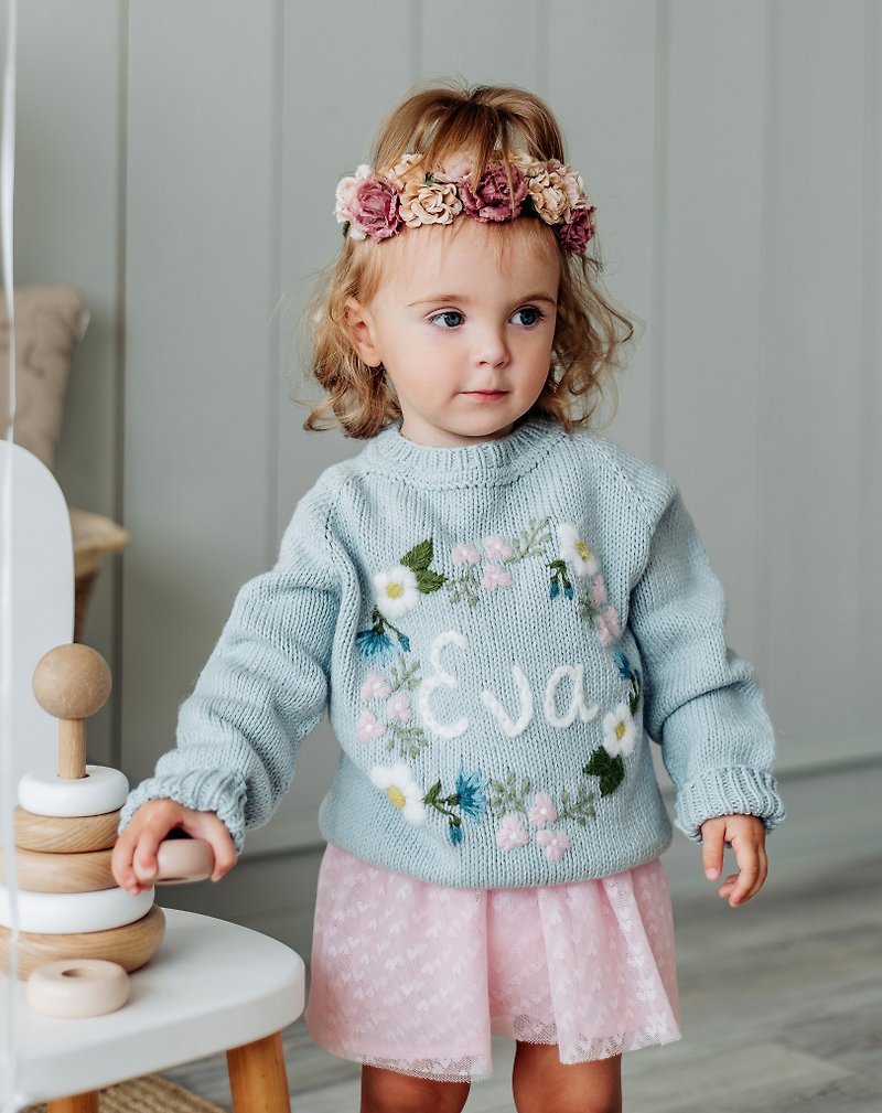 Custom knitted cotton, merino sweater with embroidered flowers  for baby, girl - 童裝外套 - 羊毛 