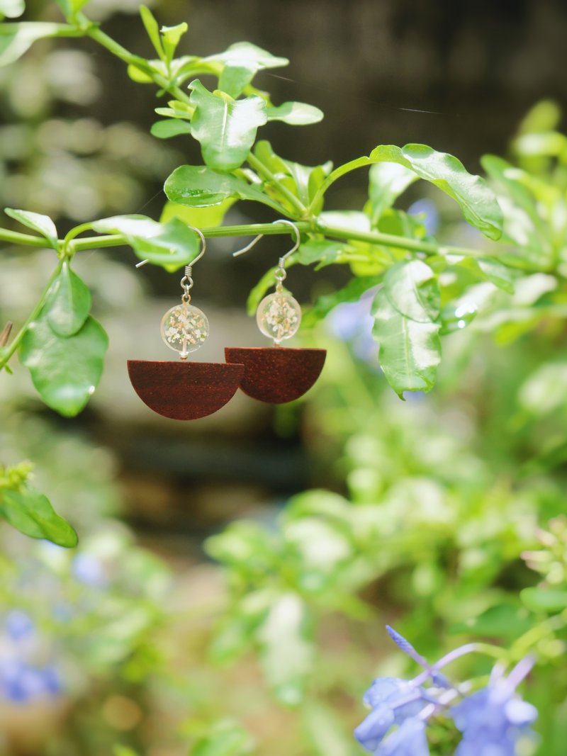 Half-moon -Handmade-Geometric Wood Earrings - ต่างหู - ไม้ 