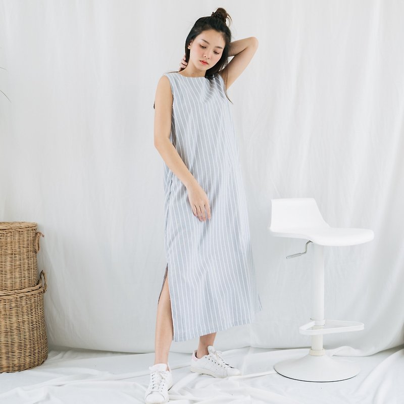 Sleeveless Maxi Dress - Light Gray - 洋裝/連身裙 - 棉．麻 灰色
